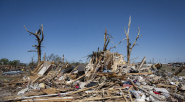 tornado-disaster-relief-kansas city tree care